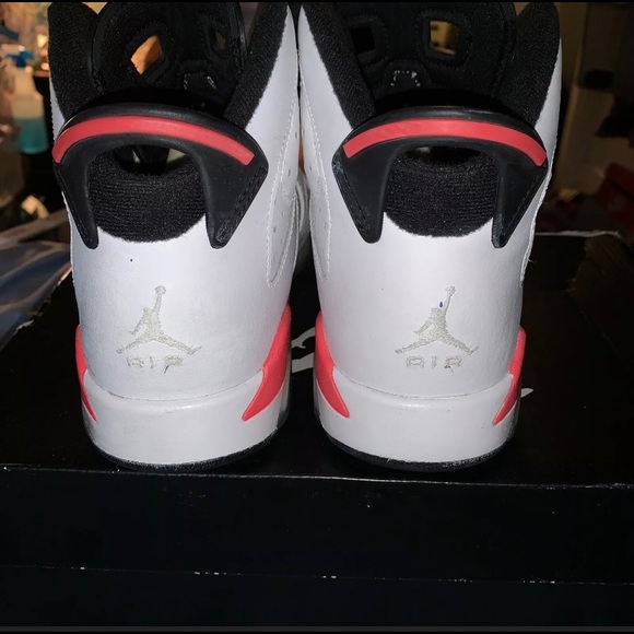 Jordan 6 (Gs) white infared sneakers - Picture 9 of 10